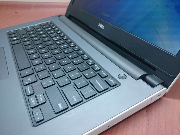 Laptop Dell Inspiron 5458 i3 5005U/4GB/128GB SSD/14.0 HD