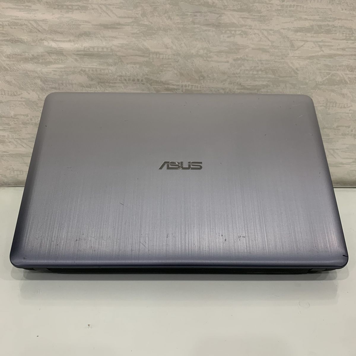 Laptop Asus X540 i3-5020U/4GB/SSD 128GB /15.6 HD)